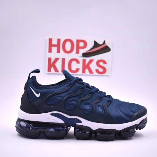 vapormax blue white